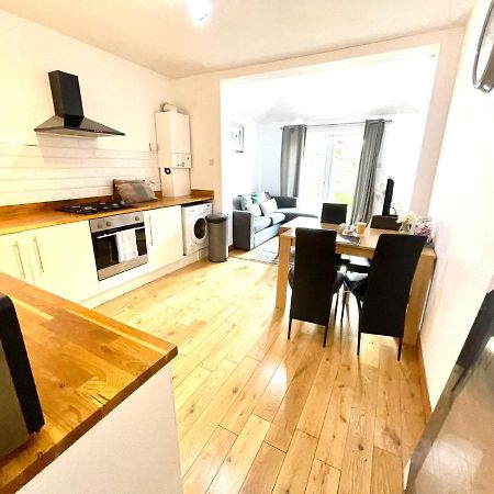 Koala & Tree - Renovated 2 Bed Apartment Ideal Location - Short Lets & Serviced Accommodation Cambridge 외부 사진